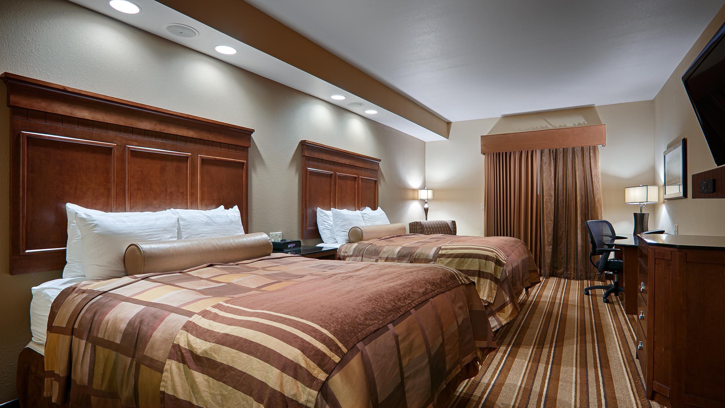 Western Kc Speedway & Hotel 3*