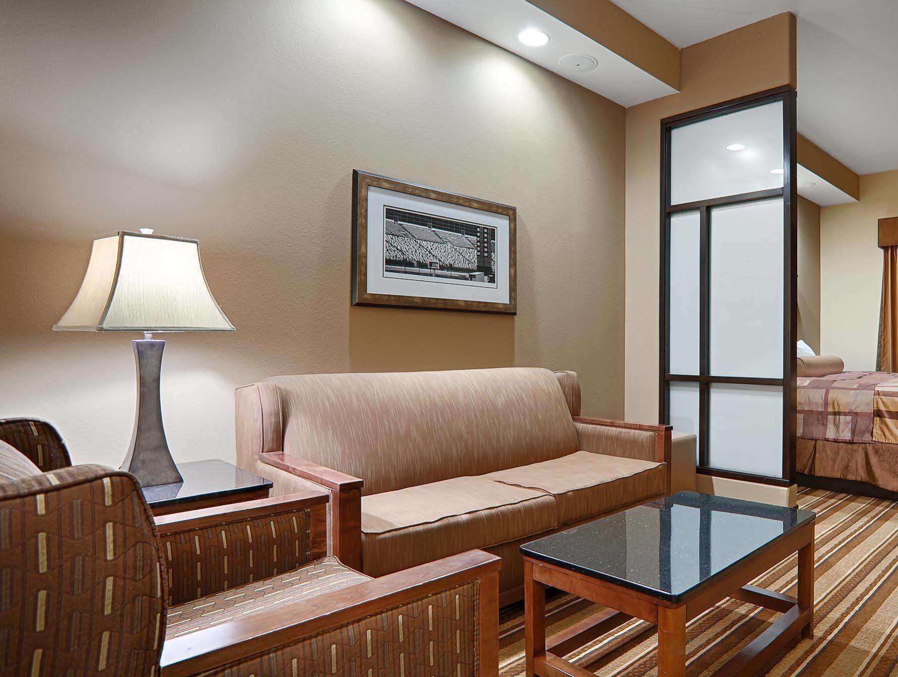 Hotel Western Kc Speedway & Bonner Springs